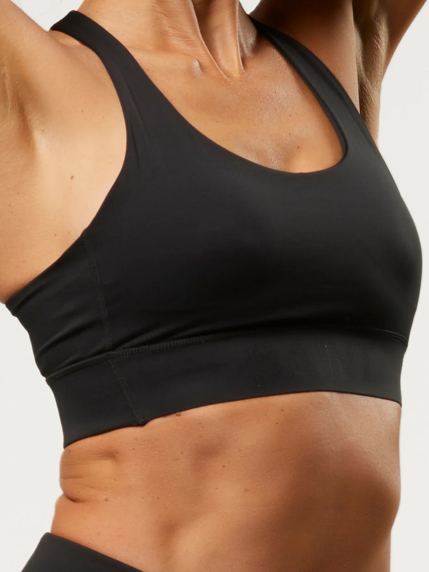 Women's Training Crop - Black | SA1NT LAYERS