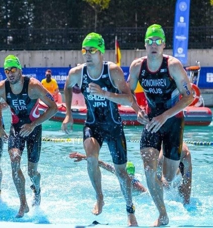 トライアスロン長期的トレーニング計画(1ヶ月の値段ー最低3か月間継続)